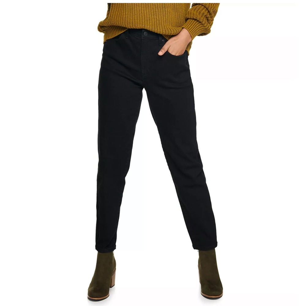 Black mom jeans